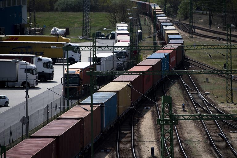 Nem nézi jó szemmel Oroszország, hogy Litvánia nem enged át bizonyos árukat Kalinyingrádba