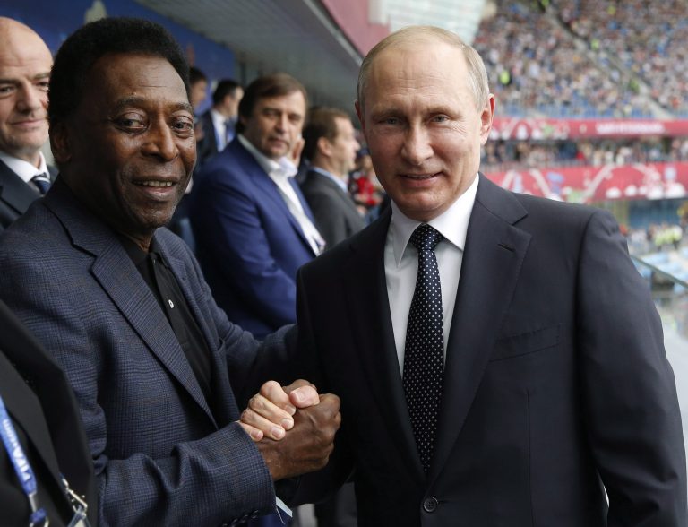 Pelé felszólította Putyint, hogy vessen véget a háborúnak