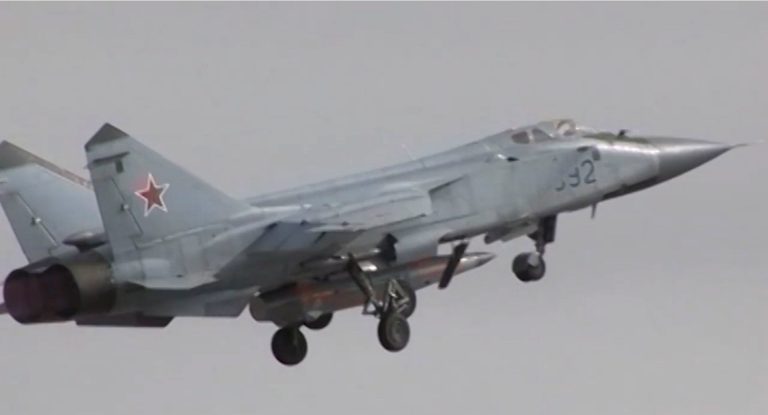 Elemző: nagy a felhajtás a Kinzhal hiperszonikus rakéta körül, de annyira nem kell tőle hanyatt esni