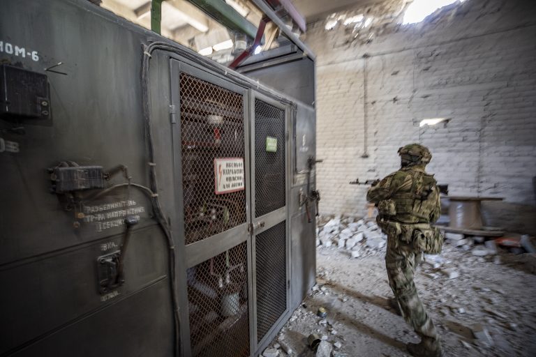 Oroszország hazaárulásnak minősítheti, ha valaki az ellenséghez disszidál, és ez még mind semmi