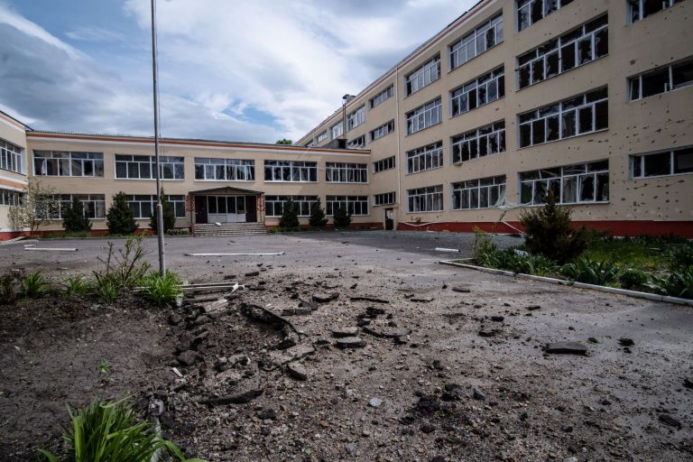 Oroszország: a megszállt területeken élő ukrán tanárok megtorlásra számíthatnak, ha nem az orosz tanterv szerint tanítanak