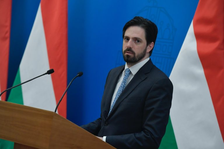 A magyar kormány szeretné folytatni a támogatási rendszert, felelősséget éreznek minden magyarért