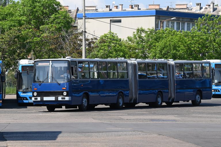 Sorra bomlanak fel a BKV beszállítói szerződései, már gumiabroncs sem érkezik