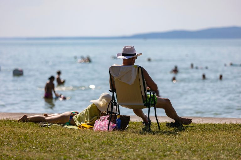 Nincs vége a kánikulának, jövő hét elején is él a harmadfokú hőségriasztás