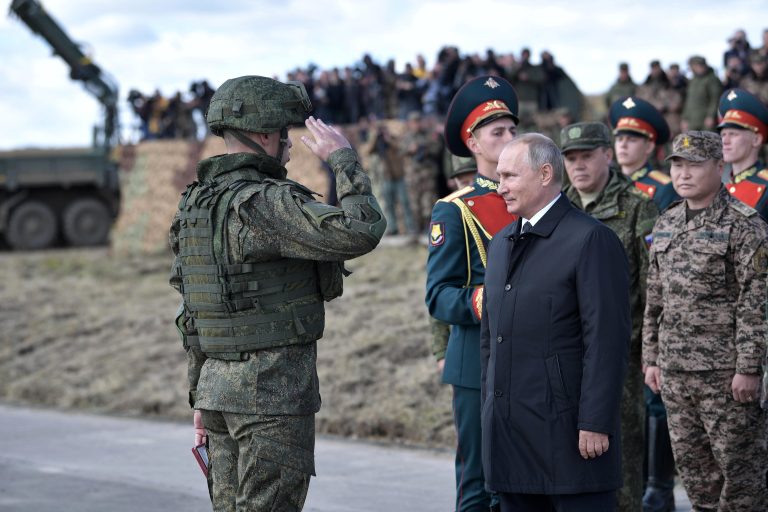 Putyin finoman jelezte, az orosz hadiflotta villámgyorsan képes reagálni