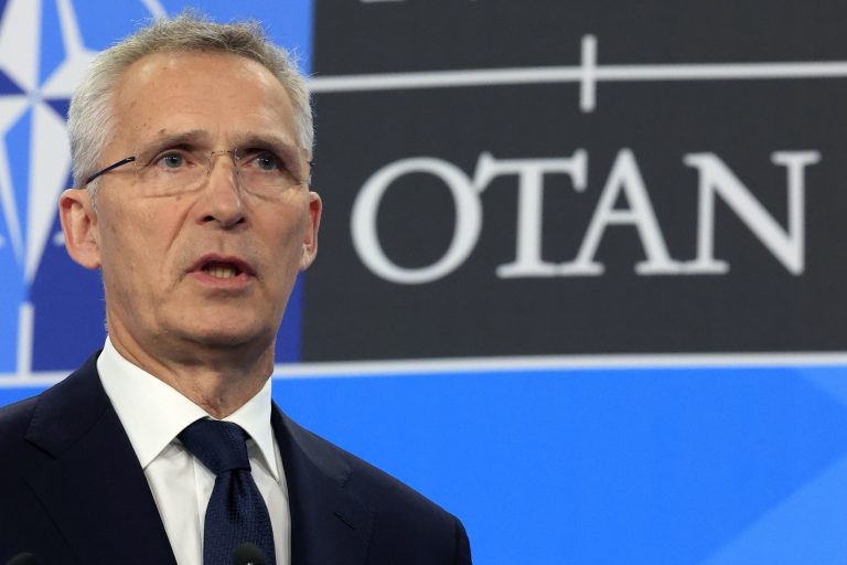 Stoltenberg: a NATO Ukrajna segélyezésére, nem pedig csatlakozására összpontosít