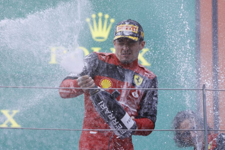 Osztrák Nagydíj: videón Leclerc mesterhármas előzése Verstappen ellen