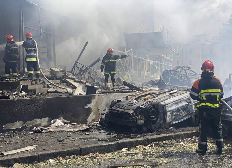 Minden holttestet azonosítottak a kegyetlen orosz vinnyicai rakétatámadást követően