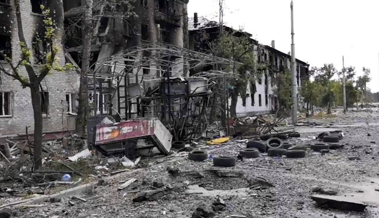 Jelentős sikereket értek el az ukrán katonák, egy orosz laktanyára is csapást mértek