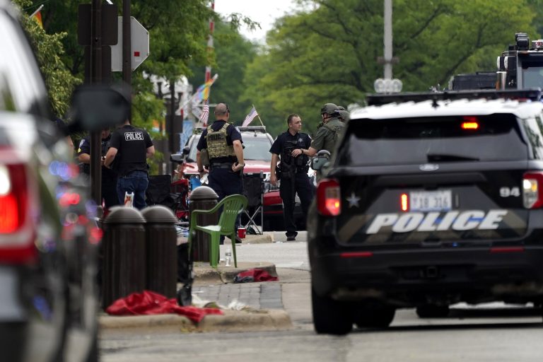 Élve fogták el a feltételezett chicagói mészárost, aki legkevesebb hat emberrel végzett hétfőn