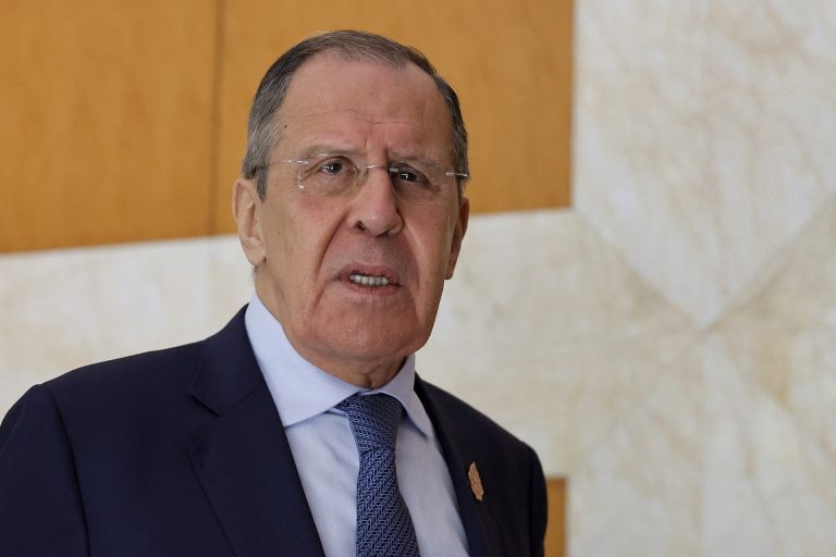 Lavrov: Béketárgyalásoknak jelenleg nincs értelme