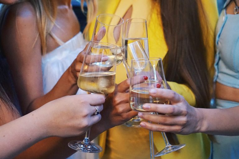 Kutatás: a fiataloknak egyáltalán nem lenne szabad alkoholt inniuk