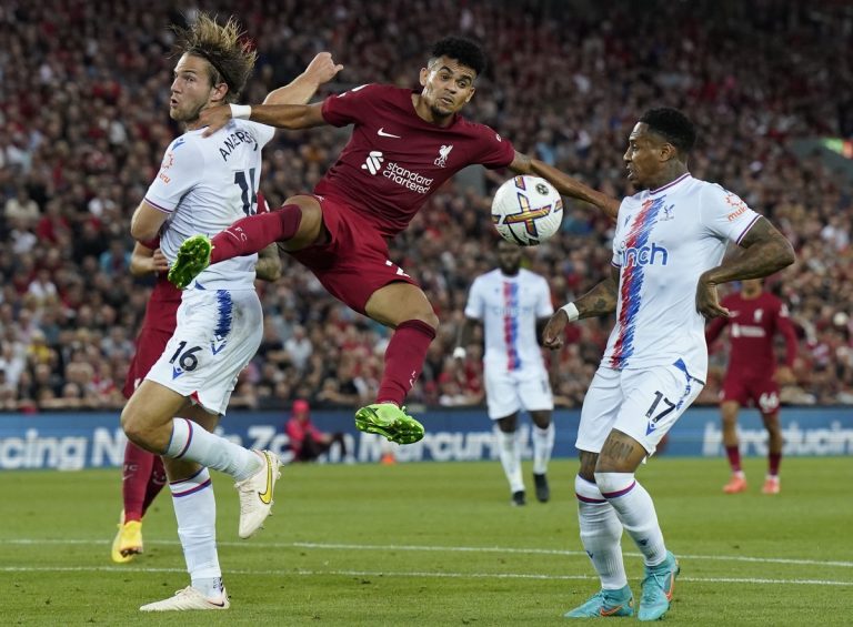 Több száz halálos fenyegetést kapott a Liverpool elleni meccs után a Crystal Palace labdarúgója