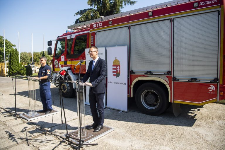 A tűzoltóknak már spórolnia kell a benzinárstop módosításai miatt