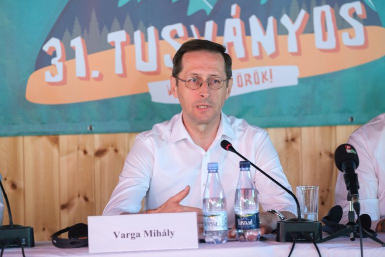 Varga Mihály újabb adókedvezményt jelentett be