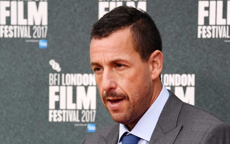 Adam Sandler is gyászol