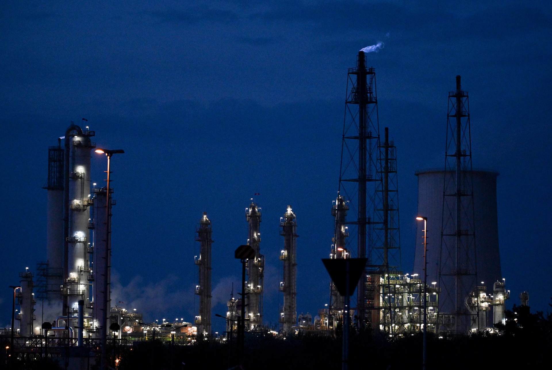 Válaszolt a TotalEnergies az orosz hadsereg üzemanyag-ellátásával kapcsolatos vádakra