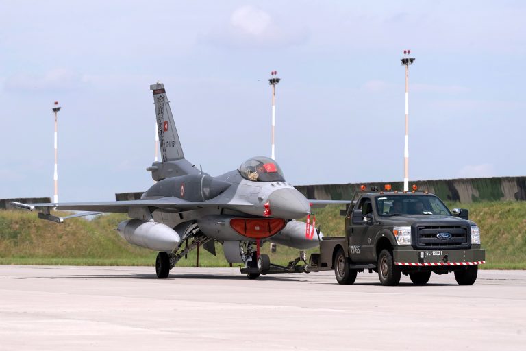 Napi 24 órában járőröznek mostantól NATO-gépek Kelet-Európa felett