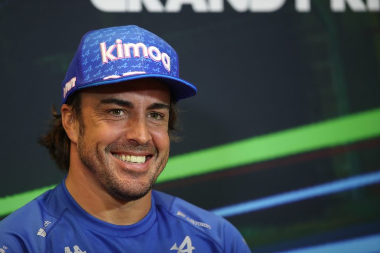 Ilyen luxuskörülmények között edzi magát Fernando Alonso