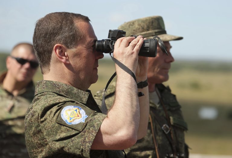 Medvegyev: Oroszország kizárólag a saját feltételei szerint „keresi a békét” Ukrajnával