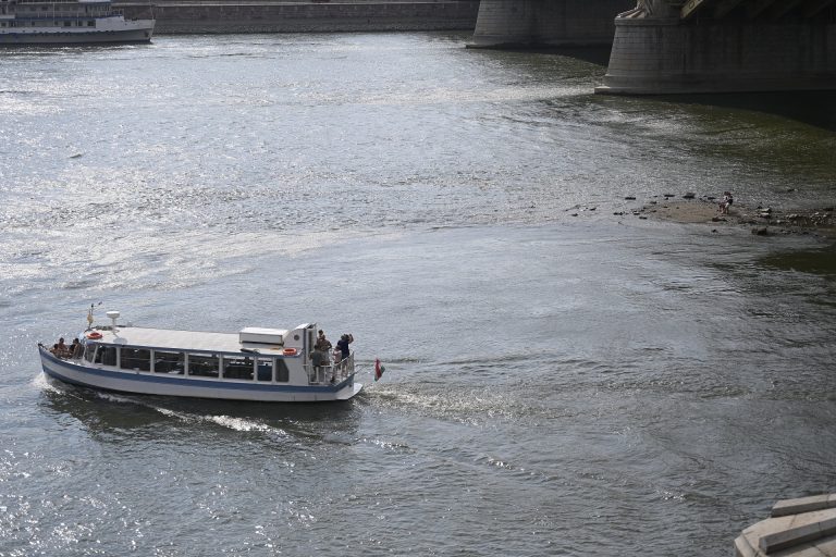 Több tonna áru rekedt Bulgáriában a Duna alacsony vízállása miatt