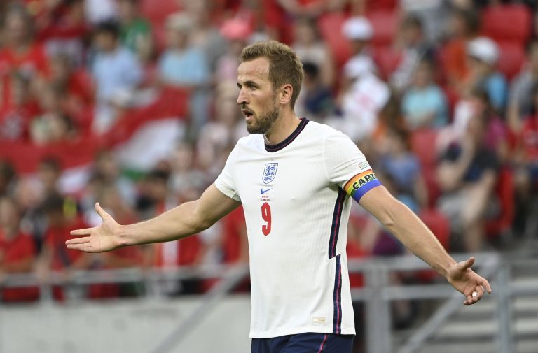 Harry Kane arra kéri a válogatott drukkereit, ne ítélkezzenek a világbajnokságig