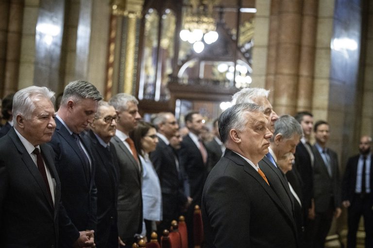 Jakab Péter levelet készül írni Orbán Viktornak