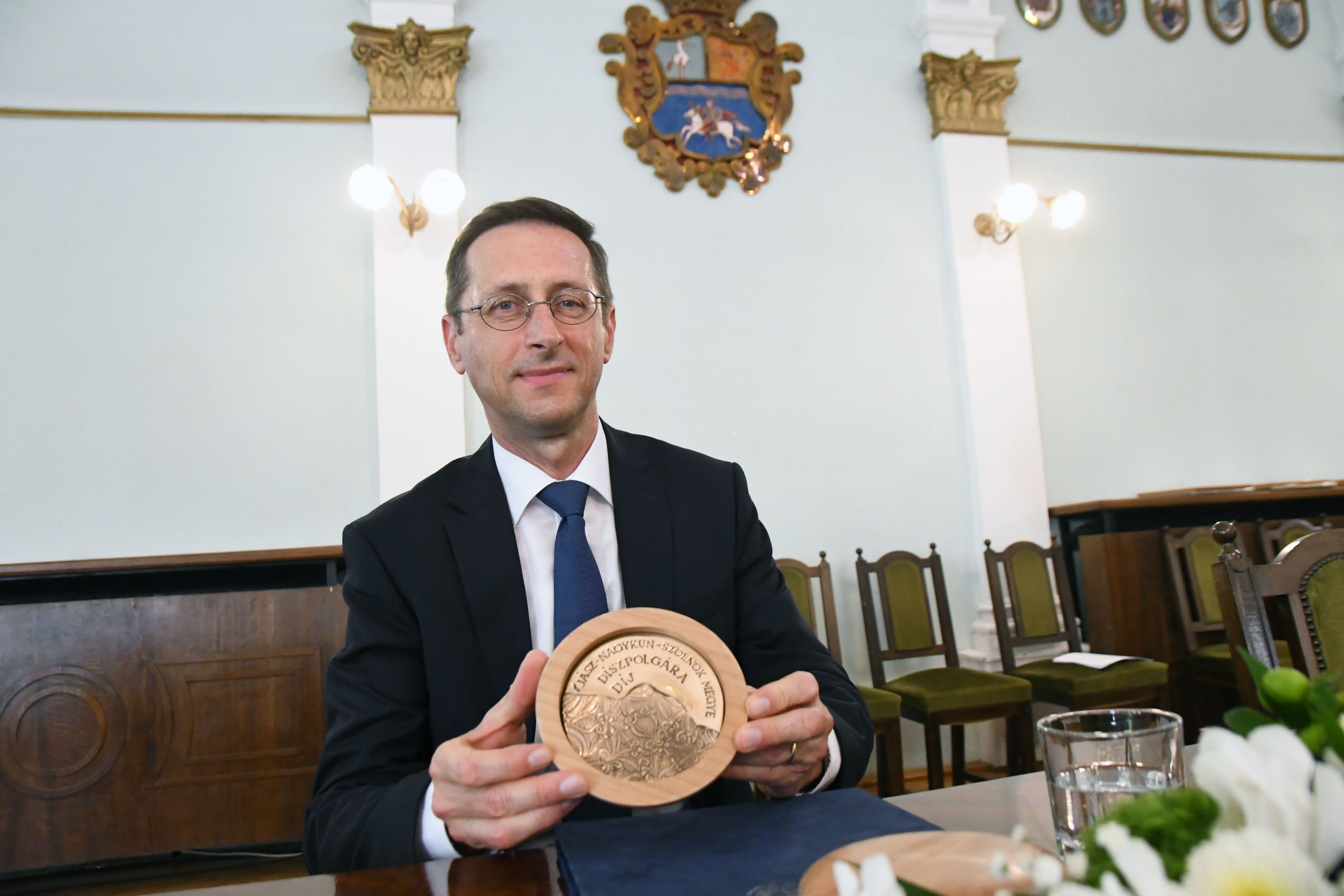 Varga Mihály: a kormány azon dolgozik, hogy az ország megőrizze a korábbi eredményeit