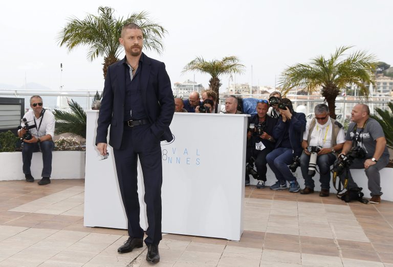 Tom Hardy nem csupán a filmvásznon űzi mesteri szinten a harcművészeteket