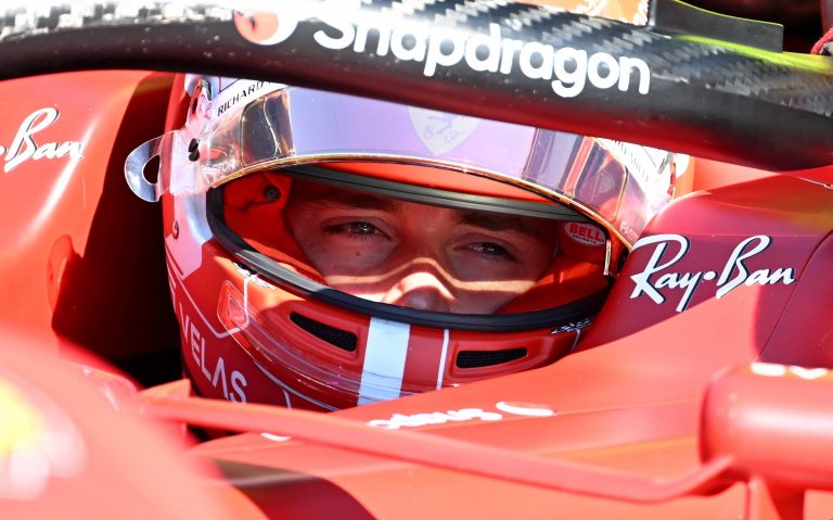 Olasz Nagydíj: Leclerc szenzációs pole a Ferrarival Monzából (videó)