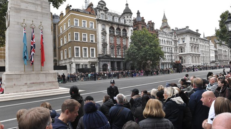 II. Erzsébet temetése: terrortámadásra is készülnek a rendvédelmi szervek Londonban