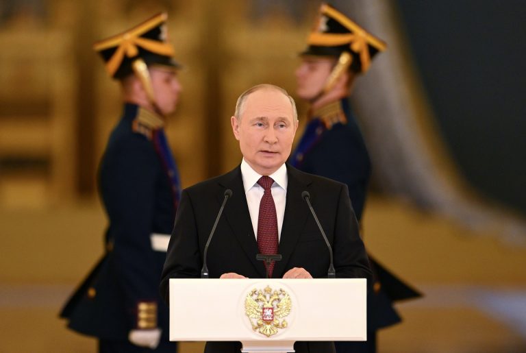 Szerda reggelre tolták Vlagyimir Putyin beszédét