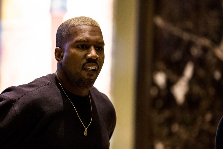 A JP Morgan Chase bank minden kapcsolatát megszakítja Kanye Westtel