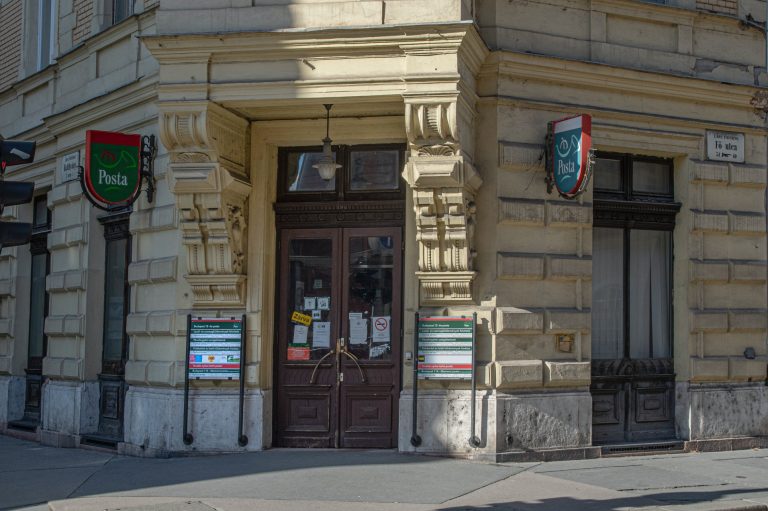 Takarékoskodik a Magyar Posta, fontos változásokat jelentettek be