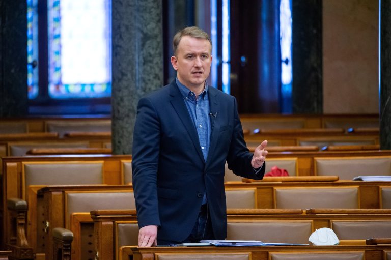 Közlemény: a DK nem szavazza meg a Fidesz korrupciót támogató törvényjavaslatait