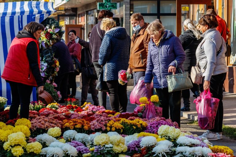 Halottak napja: vigyázni kell a tolvajokkal