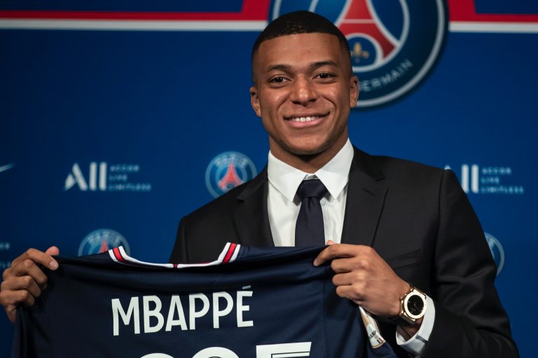 Mbappé állítja, nem kérte, hogy januárban eligazolhasson 