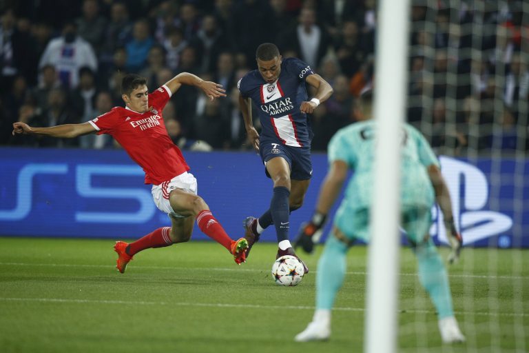 Mbappé ultimátumot adott a PSG-nek: Vagy Neymar megy, vagy ő