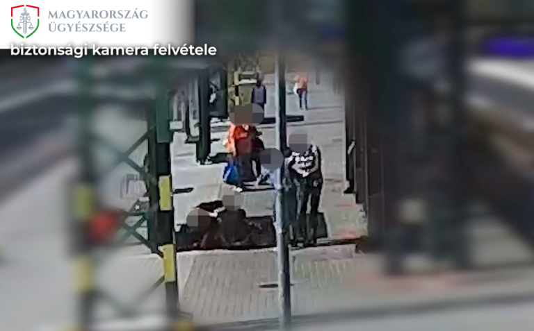 Videón, ahogy részegen összeverekedtek a dorogi vasútállomáson