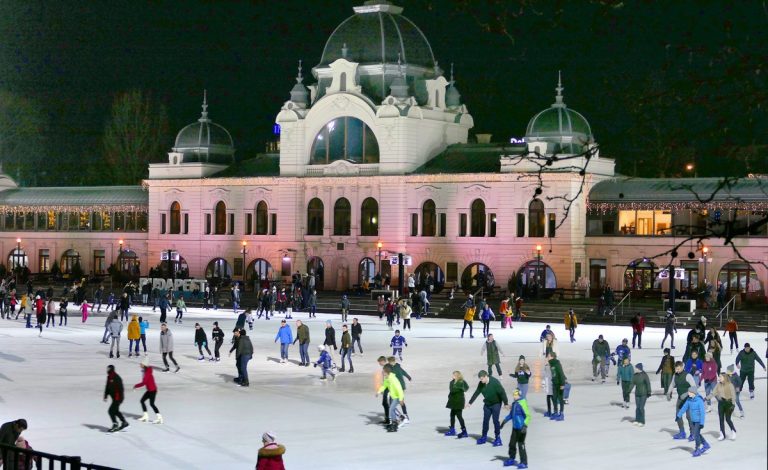 Megnyitja kapuit a Városligeti Műjégpálya