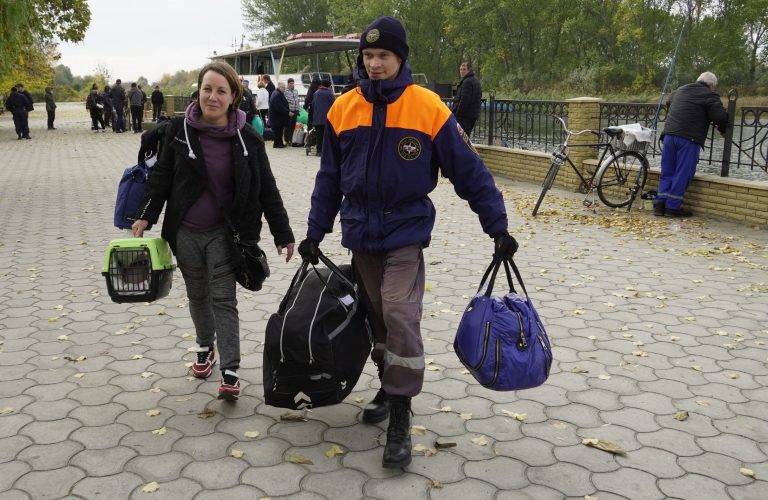 Újabb több ezer ukrajnai menekült érkezett Magyarországra