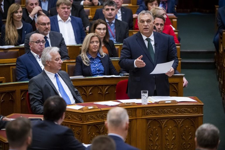 Orbán Viktor: most fordul komolyra a dolog