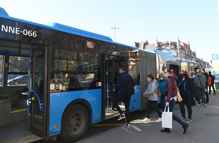 Ha minden jól megy, januárban visszatér a Deák tér és a Ferenciek tere