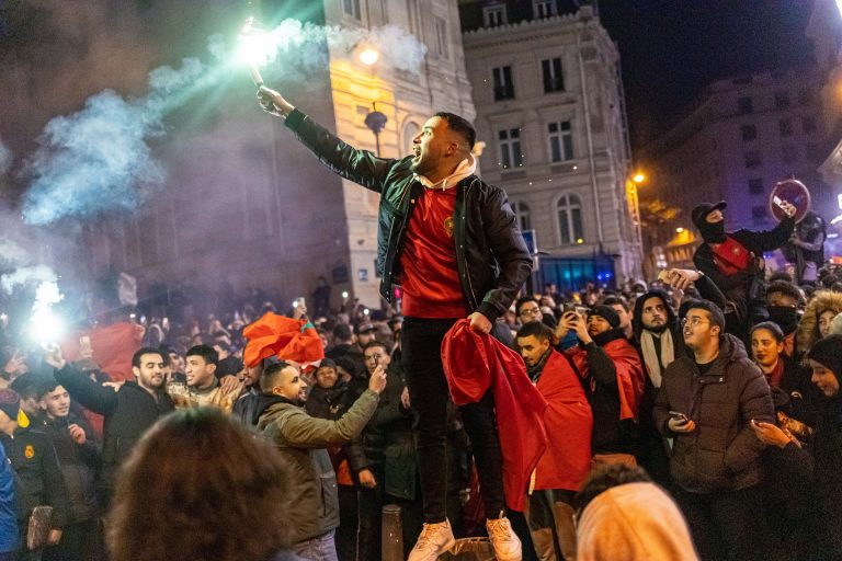 Ismét rengeteg rendőrt küldenek ki a francia utcákra, most a vb-döntő miatt