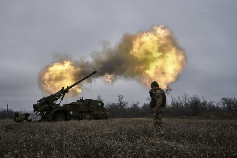 Ukrán elnöki tanácsadó: az oroszok több mint 100 rakétát lőttek ki az országra