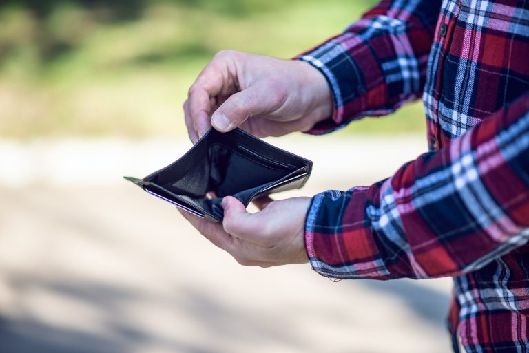 Felmérés: a magyarok közel 40 százaléka anyagi helyzetének romlására számít