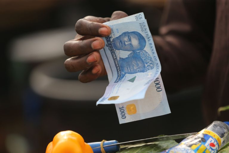 Nigéria belföldi kártyarendszert indít a készpénzforgalom csökkentésére