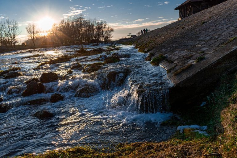 Néhol napsütés, máshol felhős idő várható szerdán