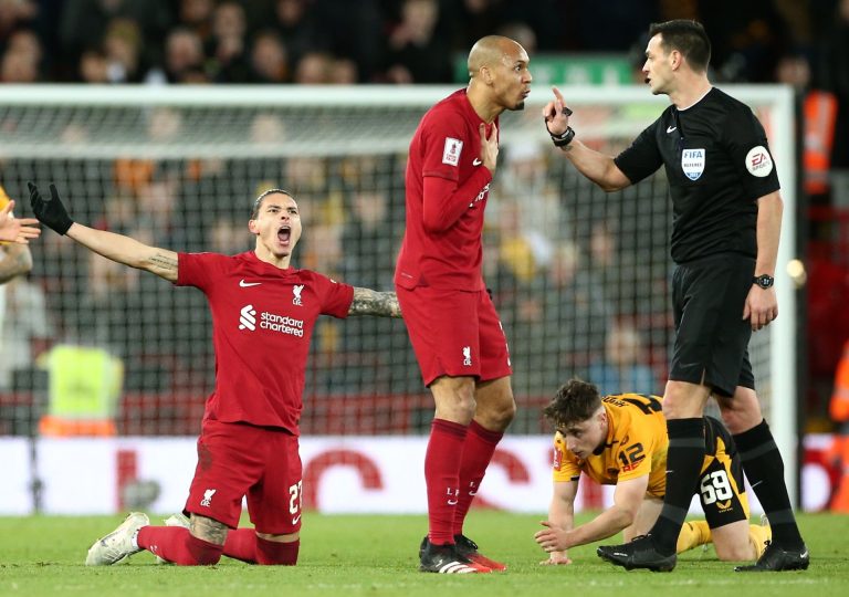 Tajtékzik a Wolves edzője: a VAR miatt elúszott az FA-kupa győzelem