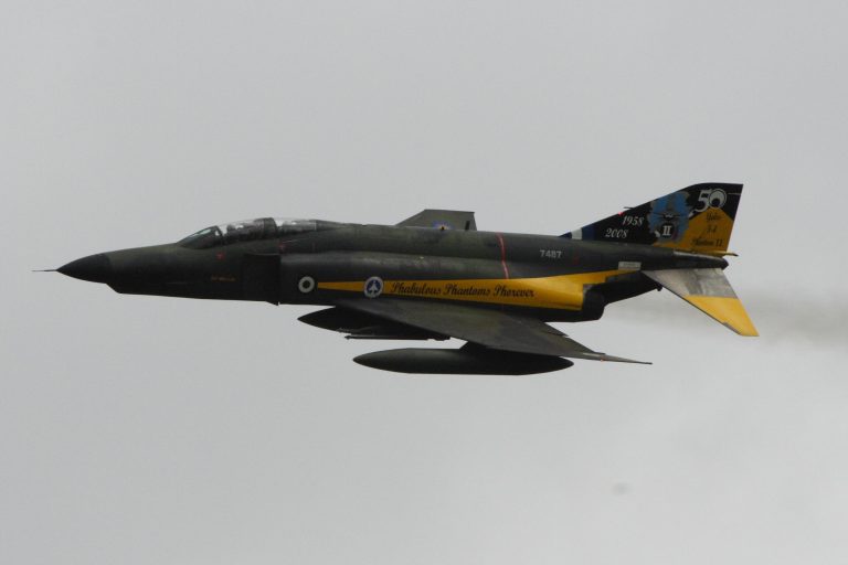 Lezuhant egy görög vadászgép, a két pilótával együtt a Jón-tengerbe csapódott